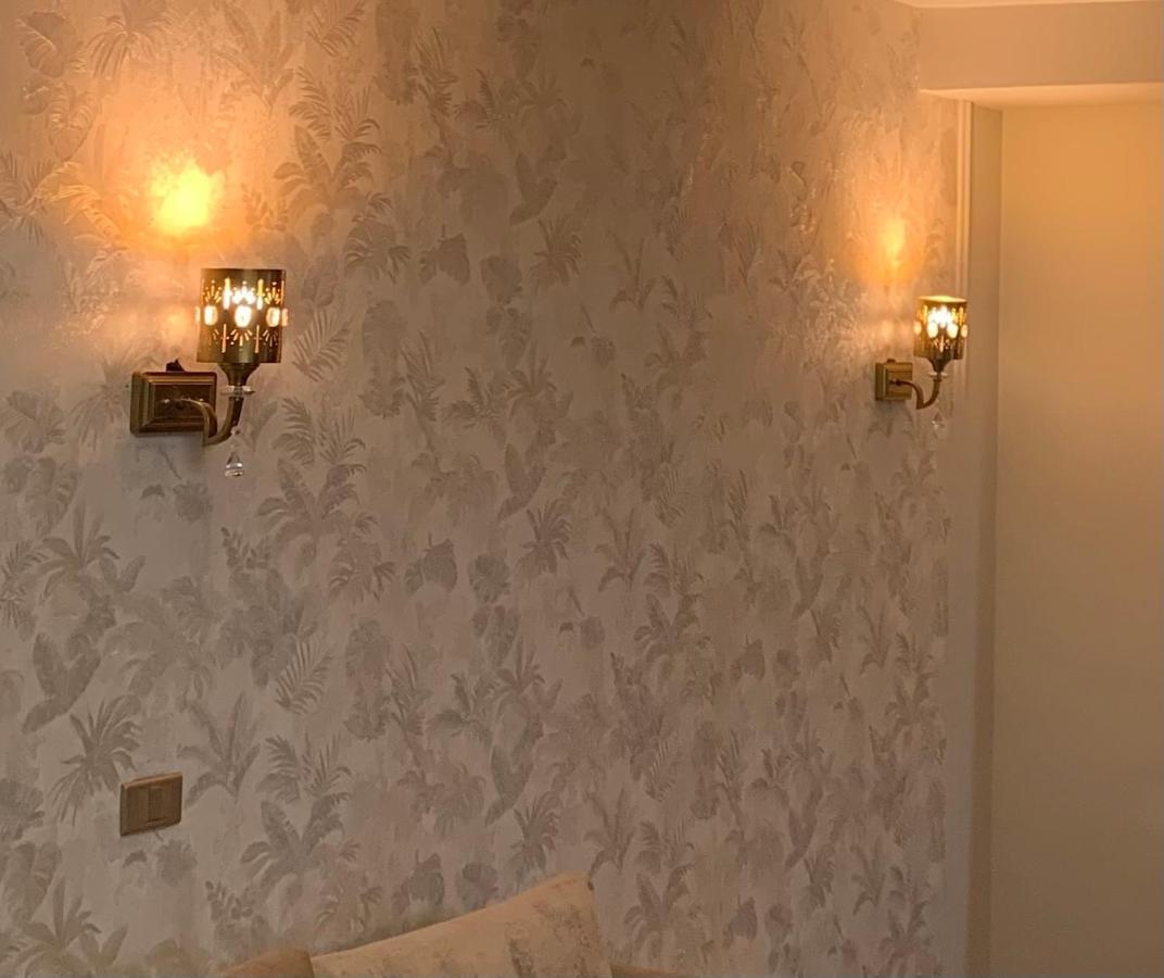 Luxury Furnished 223